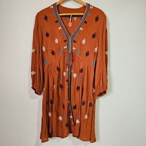 EUC FREE PEOPLE BOHO RUST EMBROIDERED SHORT DRESS SIZE M